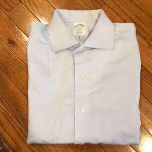 Men’s Brooks Brothers blue dress shirt